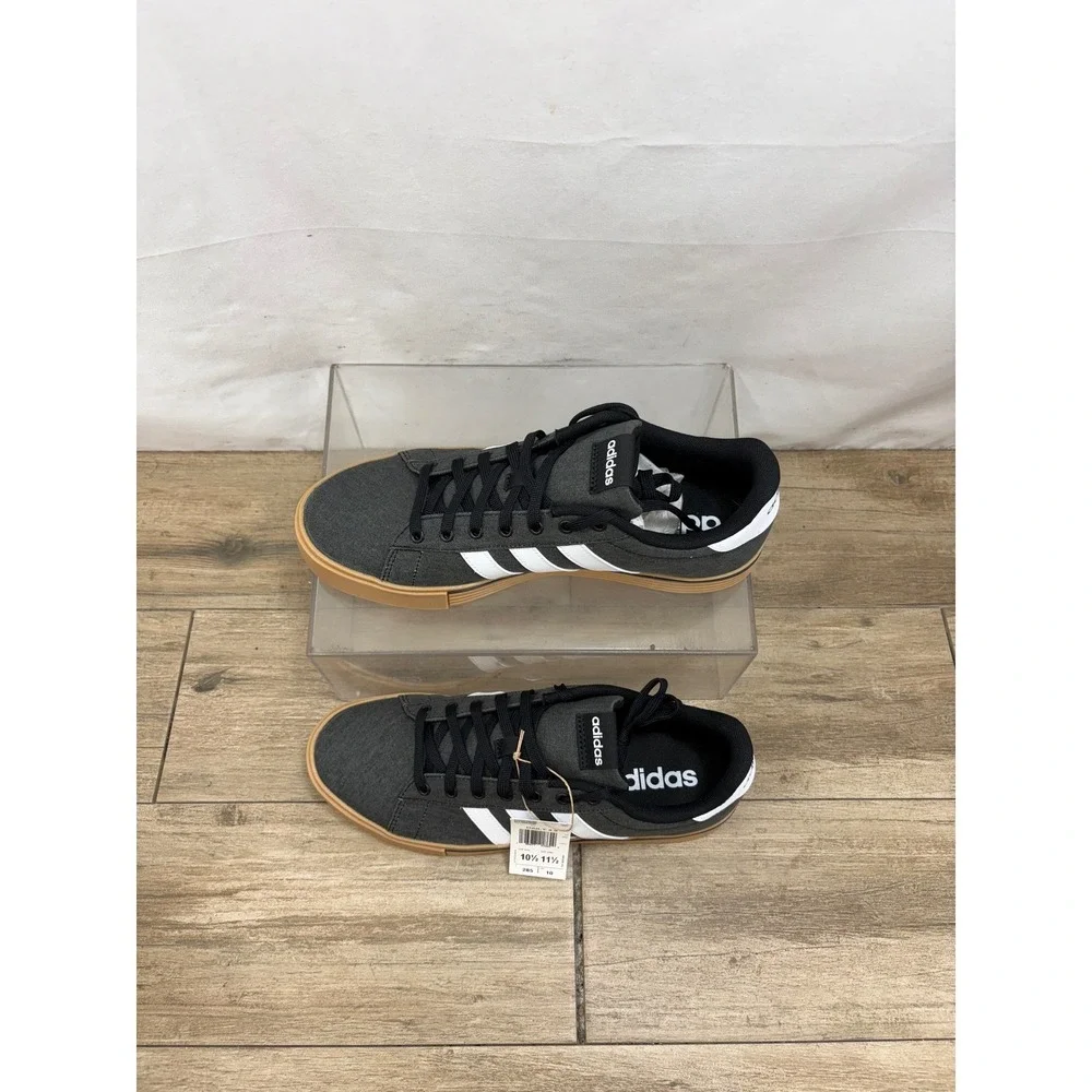 Adidas Daily 4.0 Mens Sz 10.5 Charcoal Gray White Gum Sole‎ Sneakers
